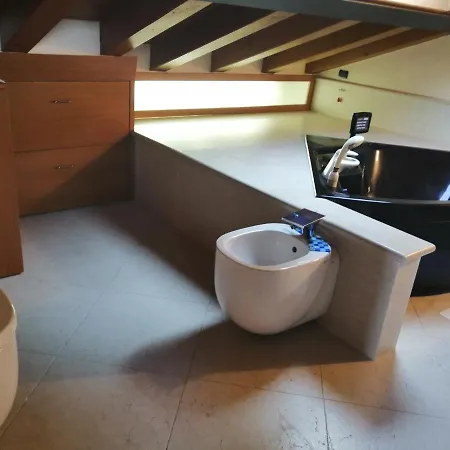 Fantastic Penthouse With Pool And Lakeview Apartament